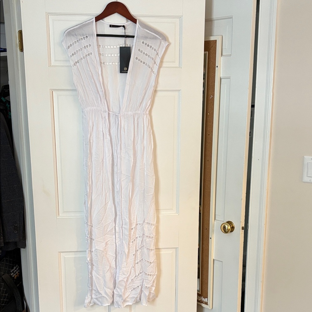 Chic White Maxi Dress